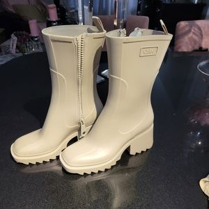 Chloe Authentic rain Boots flash sale for the next 24 hours!!!